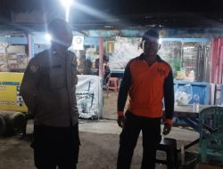 Ciptakan Keamanan, Polsek Sabangau Sharing Kamtibmas di Pasar Malam Kalampangan