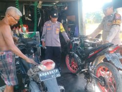 Sambangi Bengkel, Polsek Bukit Batu Sosialisasikan Larangan Penggunaan Knalpot Brong