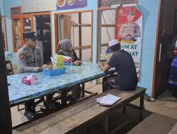 Jumat Curhat, Kapolsek Ipda Suryadinatal, S.H. Dengar Aspirasi Warga Desa Tanjung Harapan