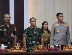 Perkuat Sinergi, Kapolda Kalteng Hadiri Rapat Paripurna ke-5 Bahas Pengesahan 2 Raperda Strategis Perlindungan Sektor Pertanian dan Perikanan