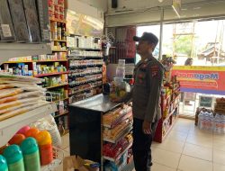 Piket Polsek Sematu Jaya Patroli Toko – toko diwilkum Polsek Sematu Jaya