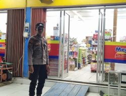 Piket Polsek Patroli Pertokoan diwilkum Polsek Sematu Jaya