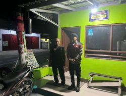 Anggota Satsamapta Polresta Palangka Raya Datangi Pos Kamling ke Jalan Bangas Permai