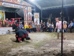 Kehadiran Polisi di Acara Seni Budaya Kuda Lumping Tingkatkan Rasa Aman Warga Kalampangan