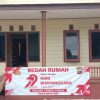 Polsek Teweh Timur Gelar Bedah Rumah untuk Warga Kurang Mampu di Desa Benangin II