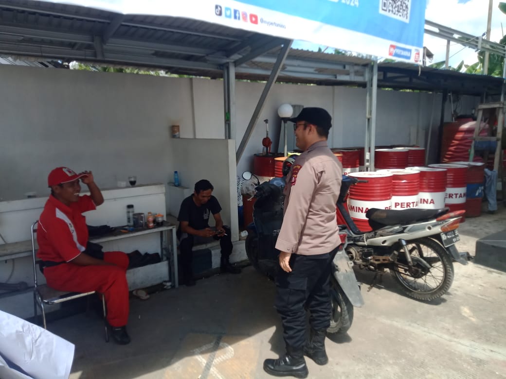 Cegah Ketidakstabilan Situasi di SPBU, Polsek Teweh Patroli ke SPBU Kecamatan Teweh Tengah