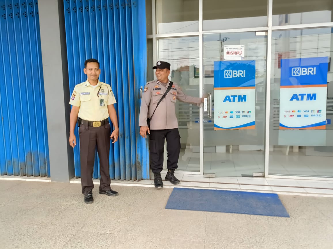 Polsek Bulik Patroli Sambangi Satpam Bank BRI