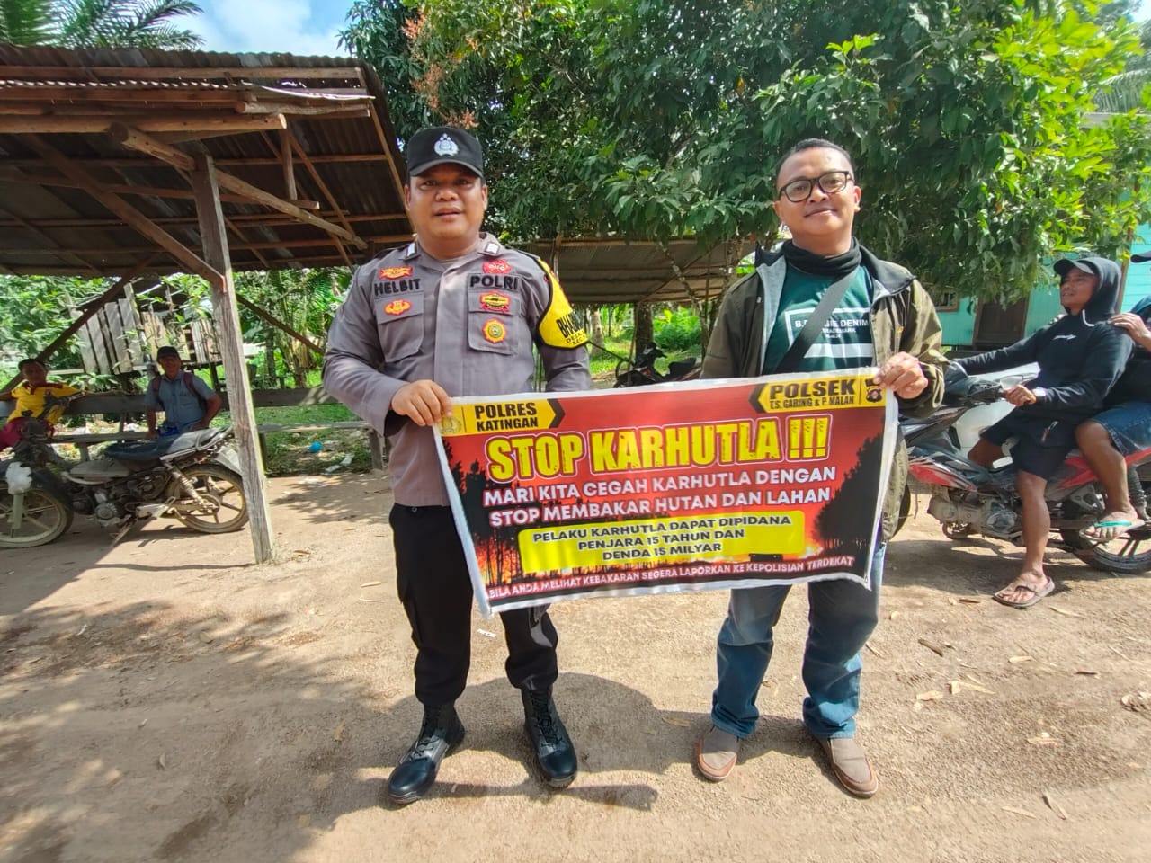 Ciptakan lingkungan sehat Polsek Tws Garing dan Pulau Malan sosialisasi Stop Karhutla.