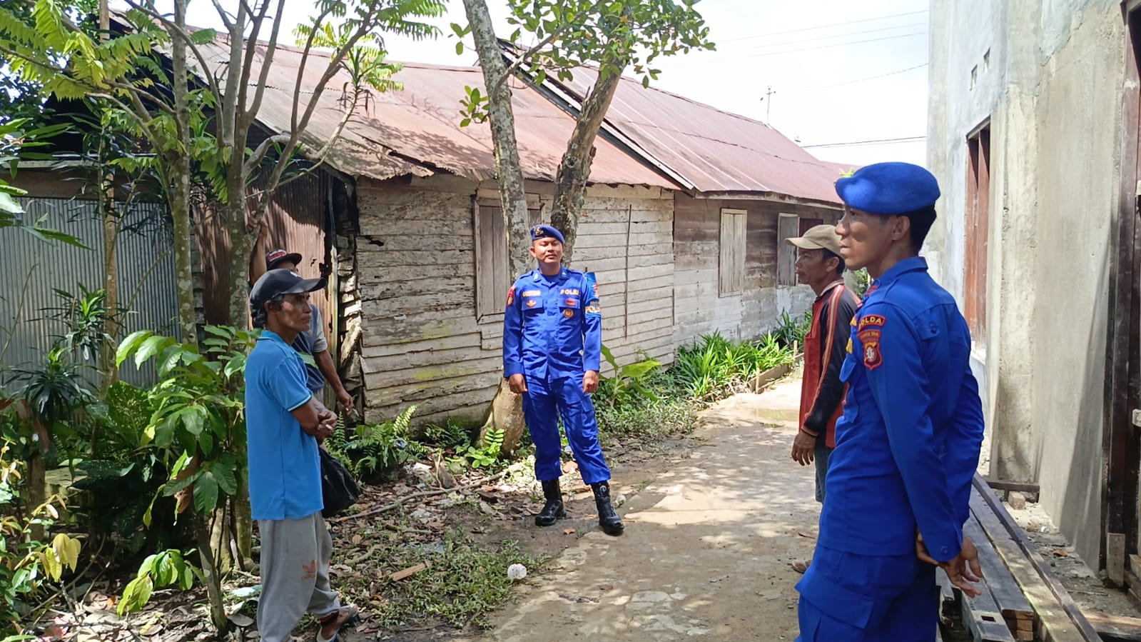 ‎Jalin Silaturahmi Dengan Masyarakat, Ditpolairud Laksanakan Patroli Dialogis Di Pulang Pisau‎