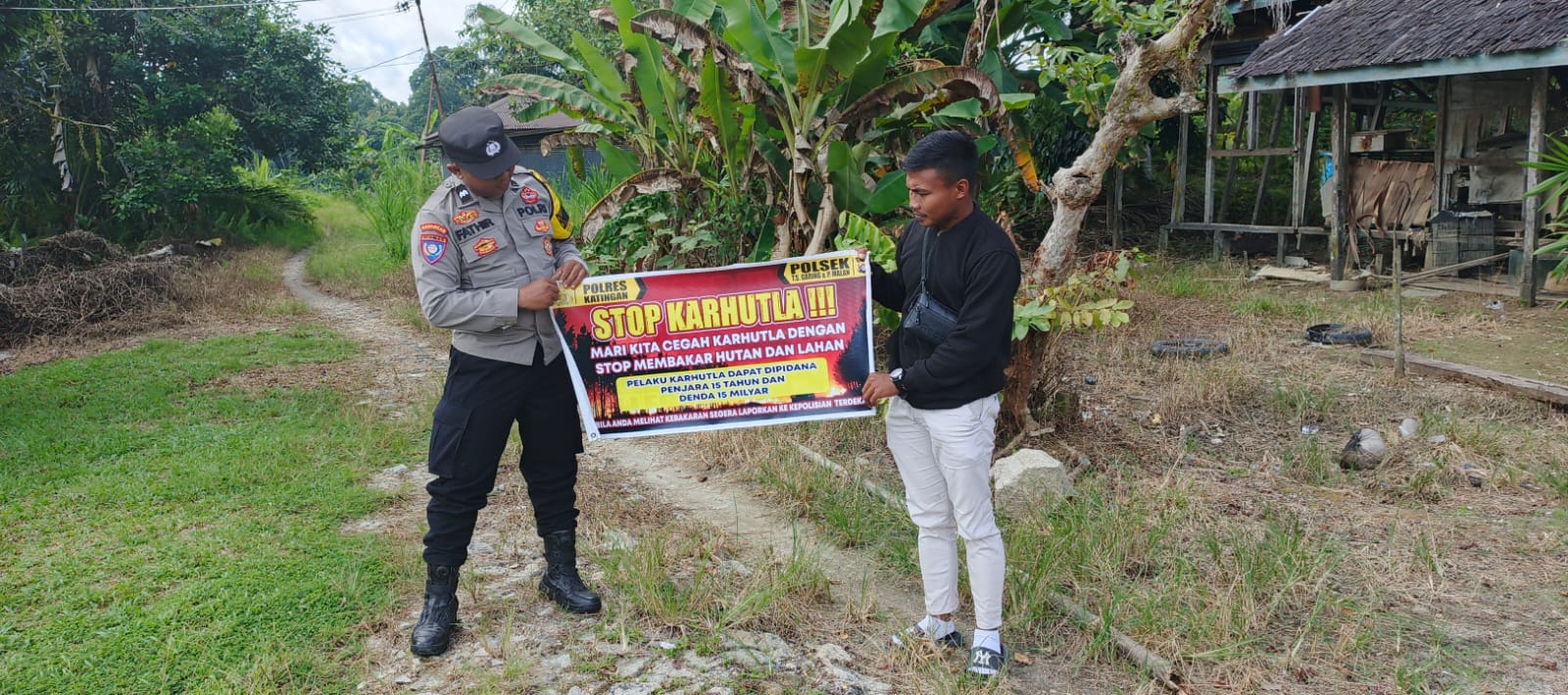 Ciptakan lingkungan sehat Polsek Tws Garing dan Pulau Malan sosialisasi Stop Karhutla.