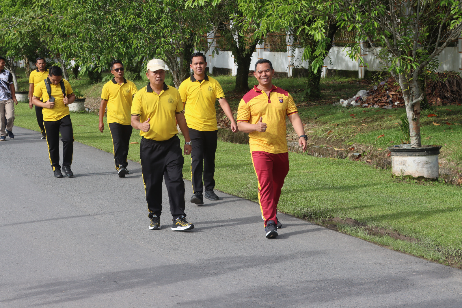 Jaga Kebugaran Tubuh, Kapolres Lamandau Pimpin Olahraga Jumat Pagi