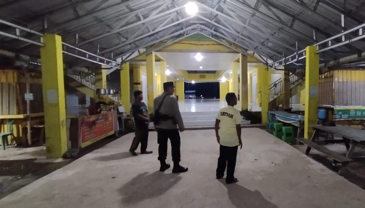 Personil Piket Polsek Bulik Laksanakan Patroli Pertokoan