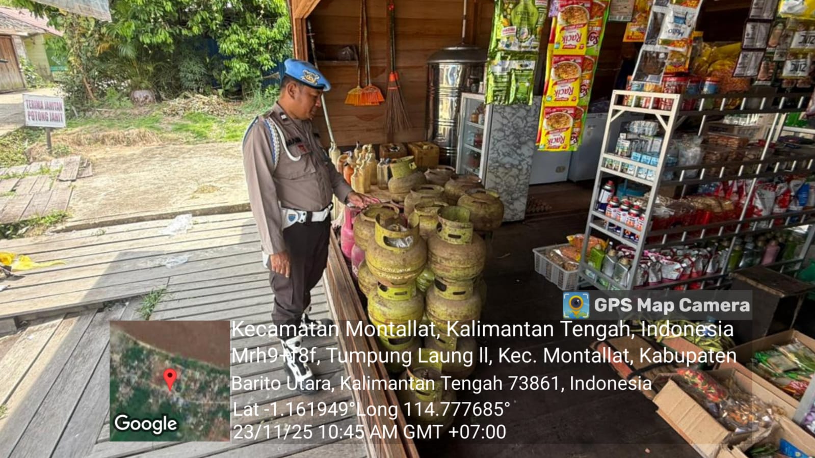 Polsek Montallat Laksanakan Pengecekan Gas LPG Untuk Pantau Stok Dan Harga Di Pasaran