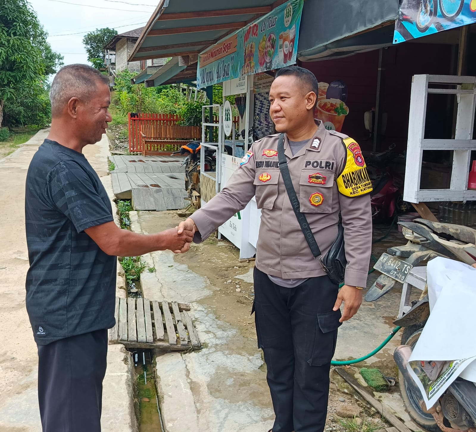 ‎BHABINKAMTIBMAS POLSEK KATINGAN HULU SAMBANGI WARGA.