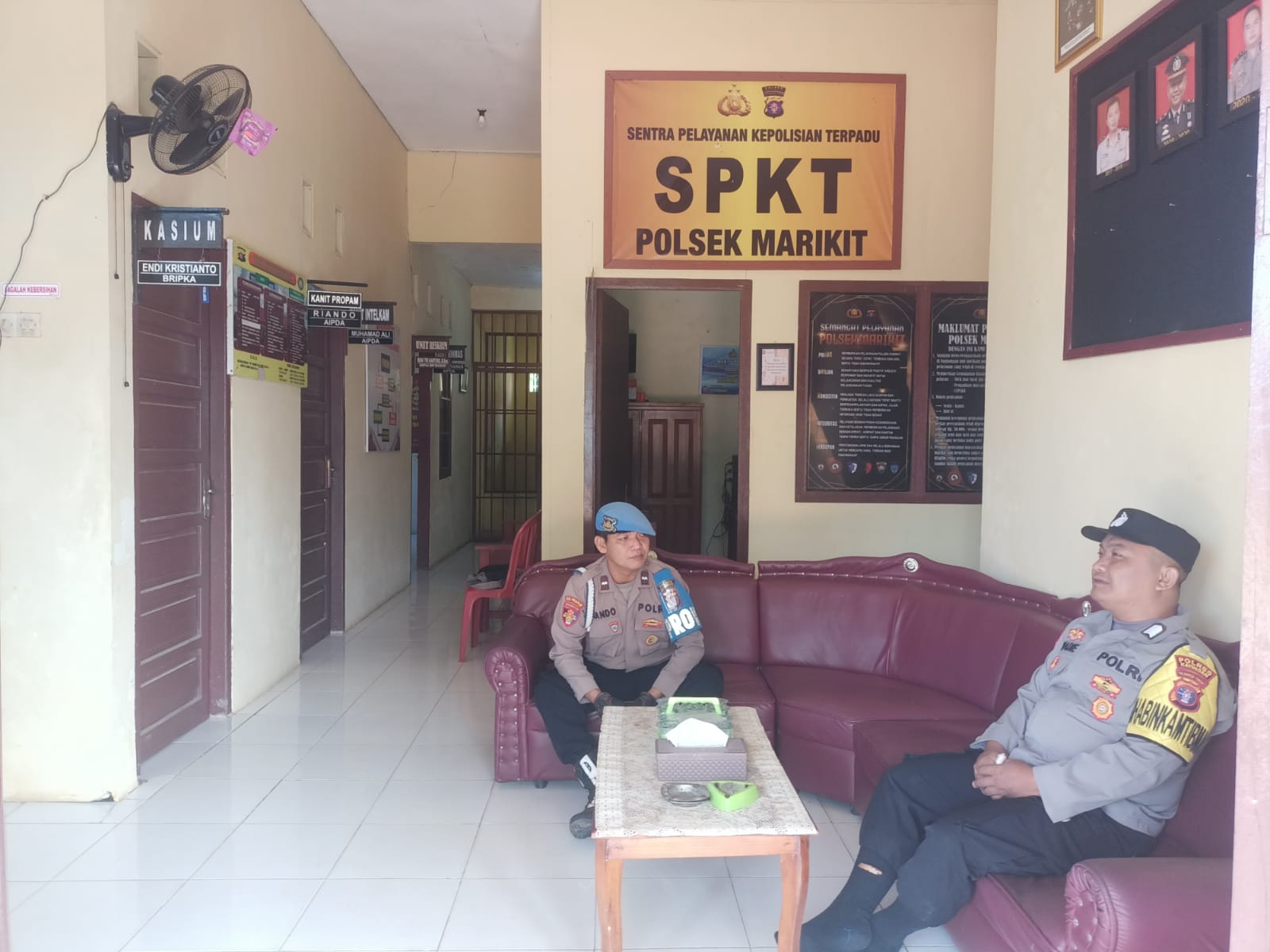 Mako Penjagaan Polsek Marikit Menjadi Wadah Pelayanan Informasi dan Konsultasi bagi Masyarakat.