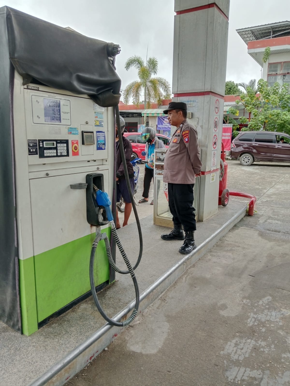 Berikan Rasa Aman dan Nyaman di SPBU, Polsek Teweh Patroli ke SPBU di Wilayah Kecamatan Teweh Tengah