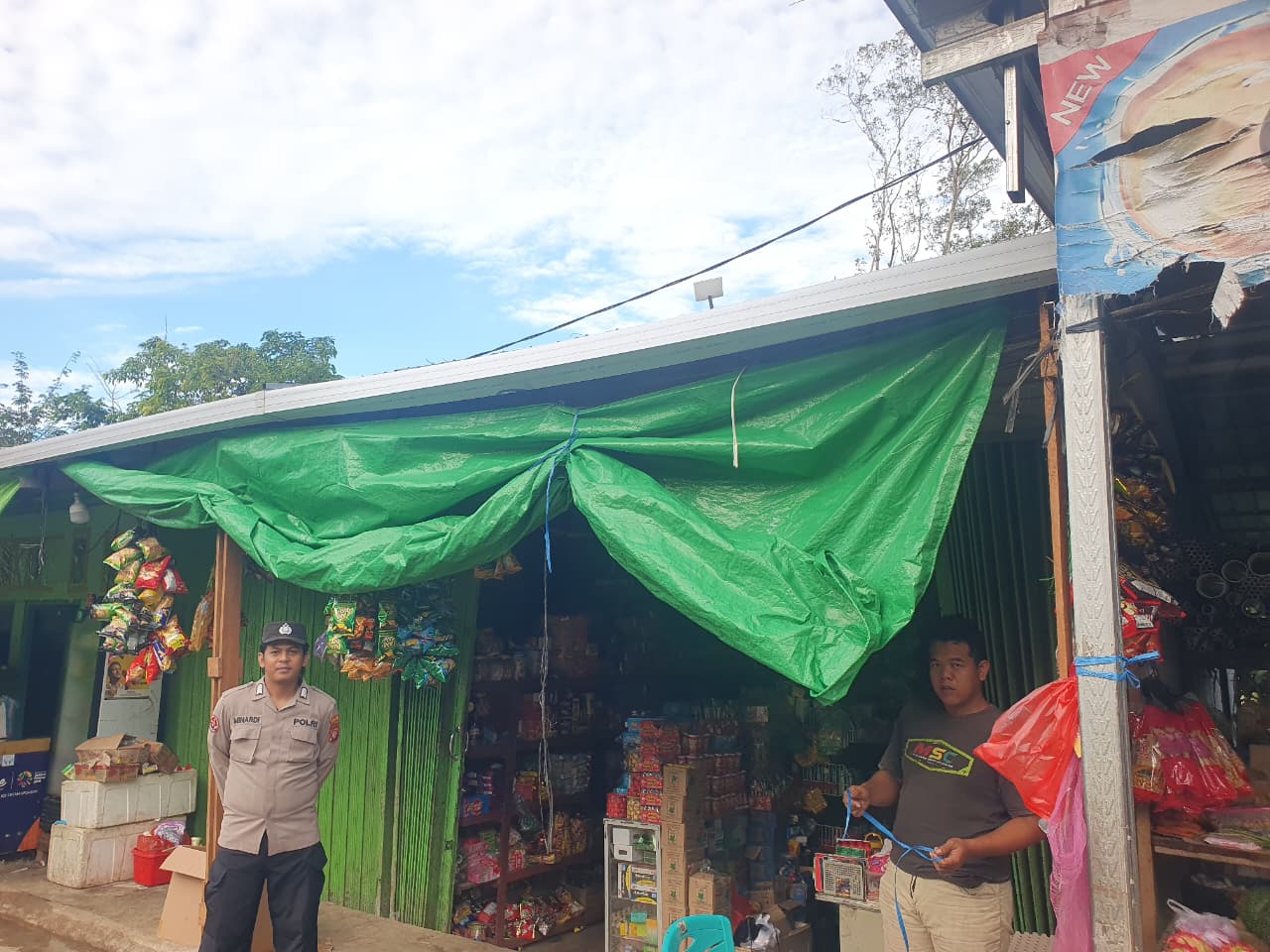Piket Polsek laksanakan Patroli di Pasar di Wilkum Polsek Delang
