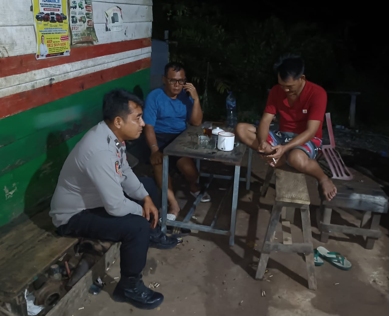 Piket Polsek Bulik melaksanakan sambang dan Silaturahmi kemasyarakat