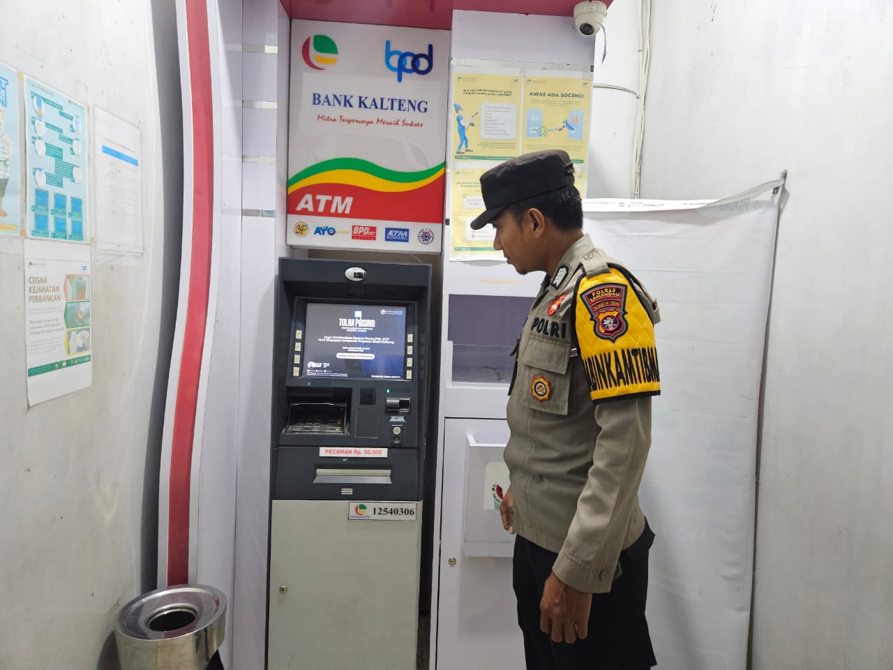 Piket Polsek Patroli dimalam hari ke Perbankan Atm