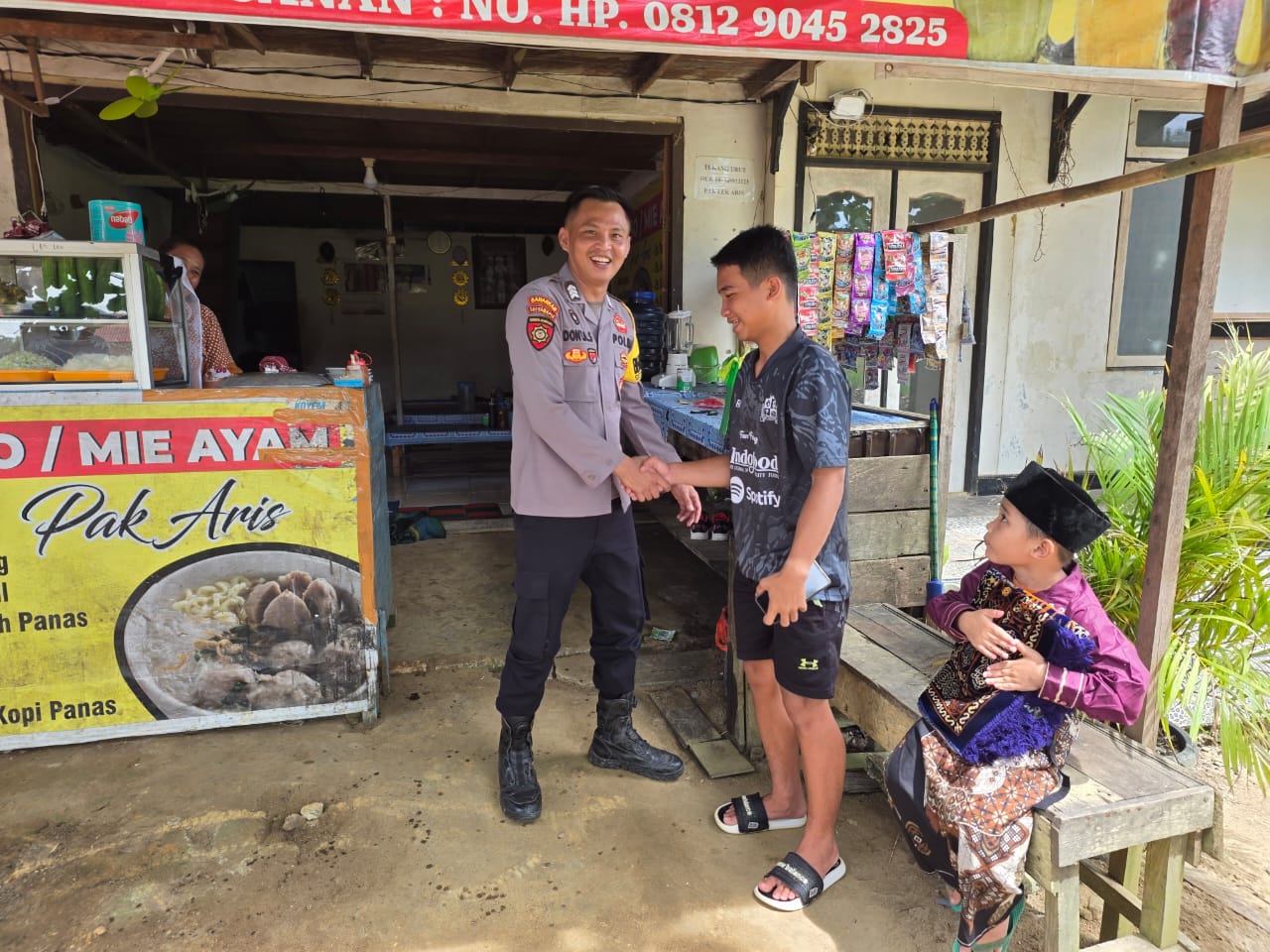 BHABINKAMTIBMAS POLSEK KATINGAN HULU SAMBANGI WARGA.