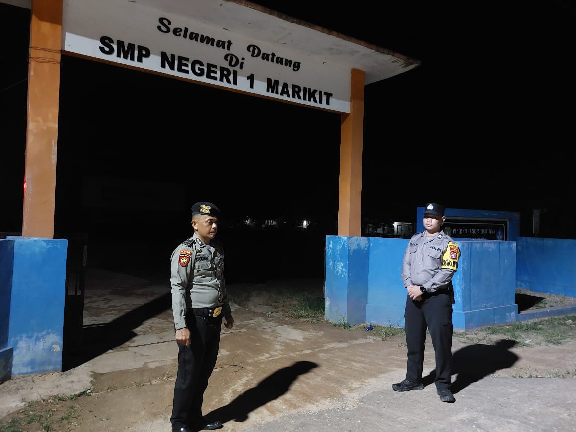Amankan Lingkungan Antisipasi gangguan Kamtibmas Patroli Malam oleh Personel Polsek Marikit Merupakan Upaya Preventif untuk Mencegah Kejahatan dan Gangguan Kamtibmas.
