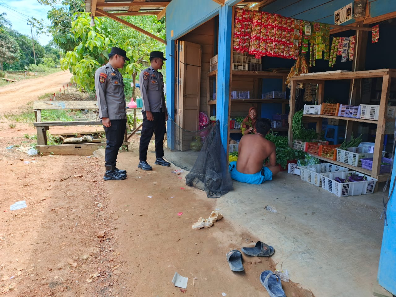 Piket Polsek Lamandau Sosialisasikan Penanggulangan Premanisme Berkedok Ormas