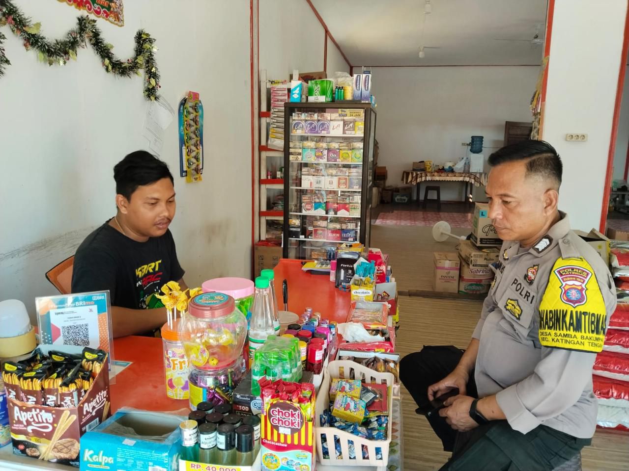 Perkuat Kamtibmas, Polsek Katingan Tengah Sambangi Warga