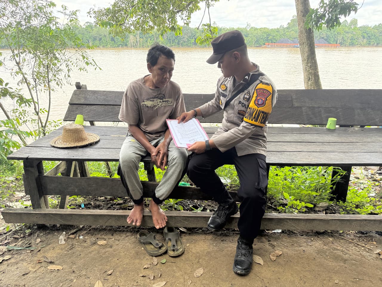 Polsek Montallat Sosialisasikan Maklumat Kapolri kepada Masyarakat