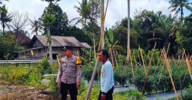 Dukung Ketahanan Pangan, Bhabinkamtibmas Polsek Sematu Jaya Silaturahmi ke masyarakat terkait Program Asta Cita Presiden RI