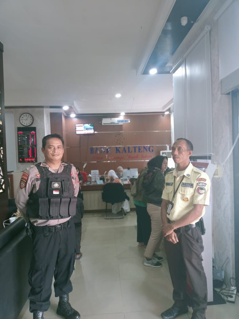 Meningkatkan Keamanan Obyek Vital Sat Samapta Polres Katingan Laksanakan PAM Bank