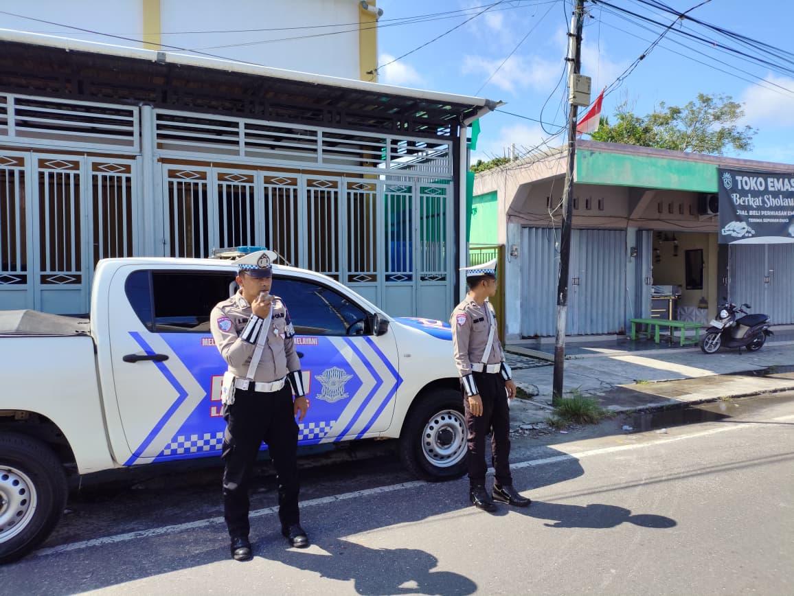 PENLING, Satlantas Polres Katingan Penyuluhan Keliling Kepada Para Pengendara