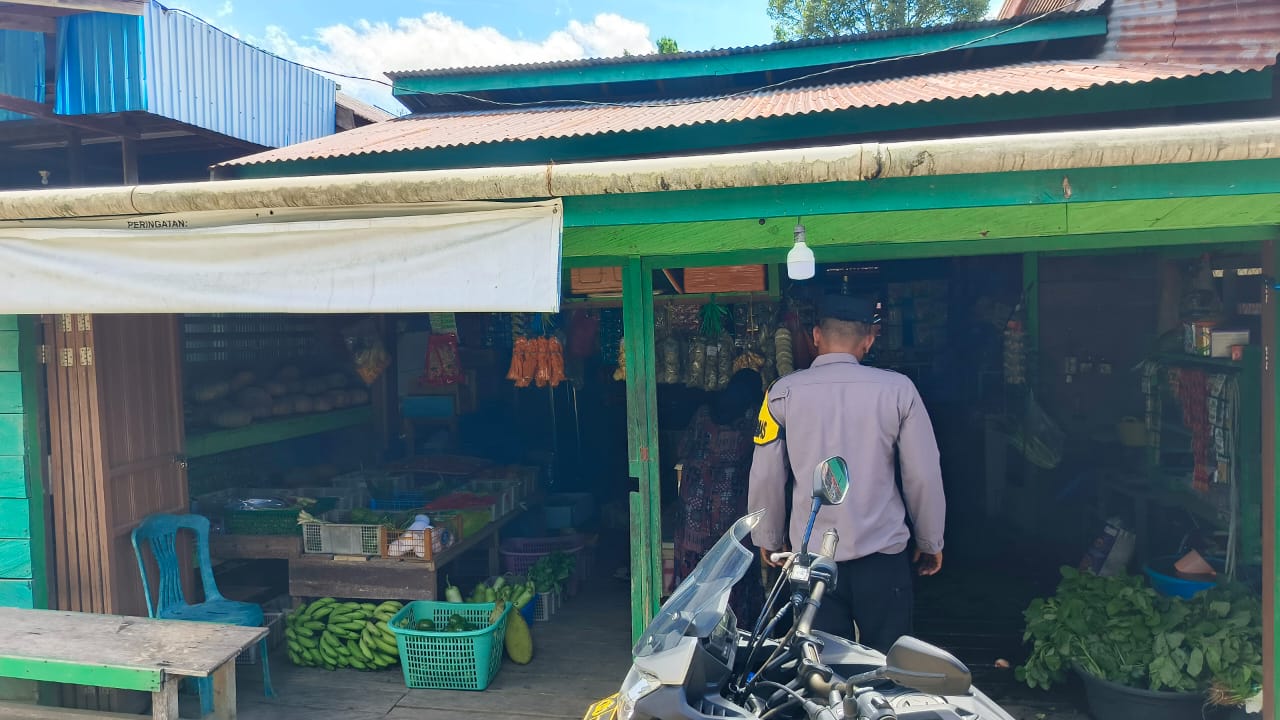 Piket Polsek Delang Silaturahmi Ke Masyarakat