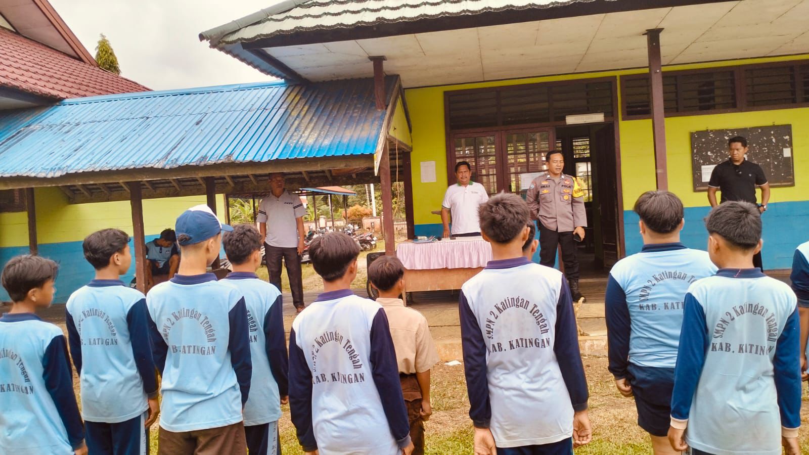 Perkuat Kamtibmas, Polsek Katingan Tengah Sambangi Warga