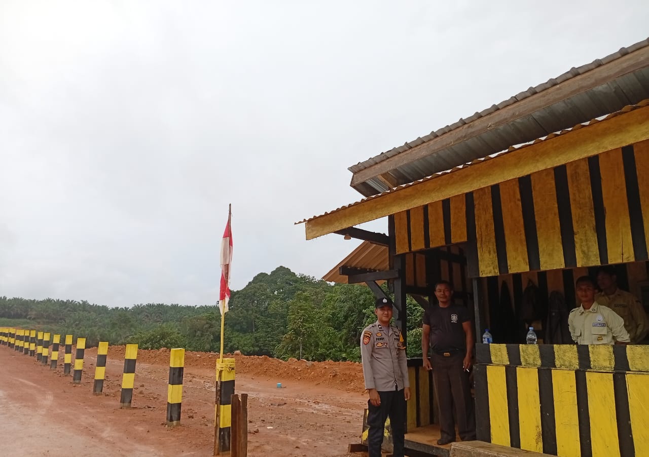 Personil Polsek Lamandau Patroli dan Sambang Pos Satpam Perusahaan