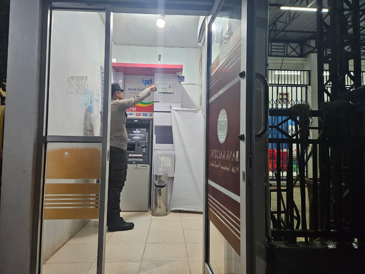 Piket Polsek Patroli dimalam hari ke Perbankan Atm