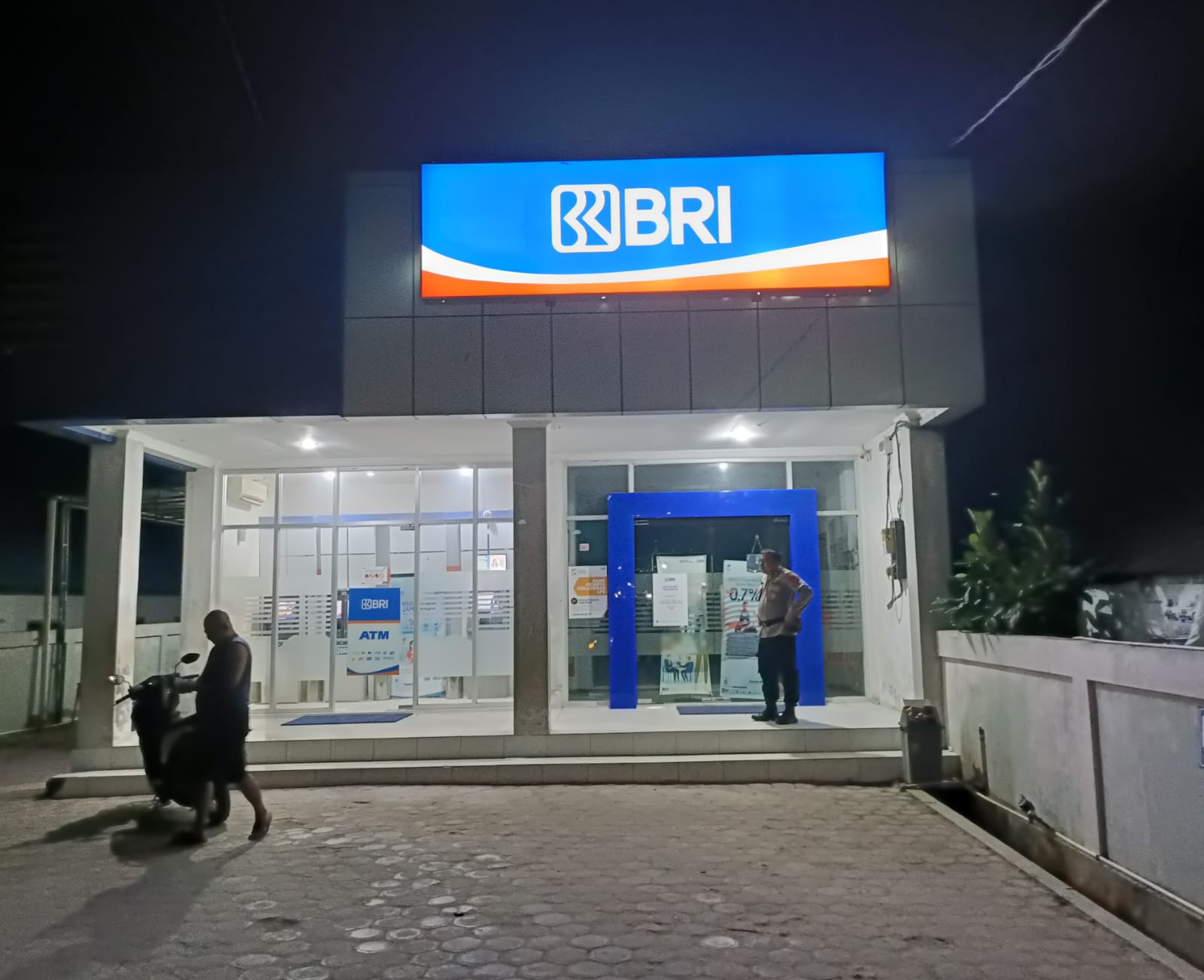 Piket Malam Polsek Bulik Patroli ke Perbankan (ATM) diwilkum Polsek Bulik