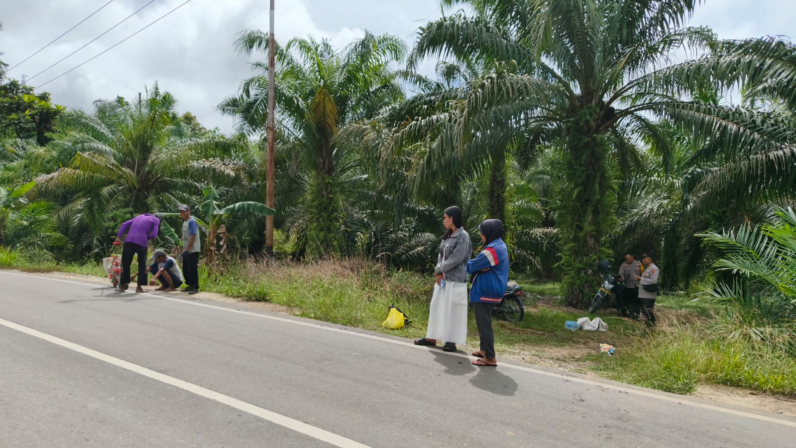 Sosialisasikan Germas Kepada Masyarakat, Polsek Teweh Tengah Himbau Agar Tetap Menjaga Dan Membiasakan Hidup Bersih
