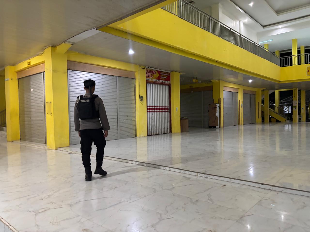 Sat Samapta Laksanakan Sambang Ke Pertokoan