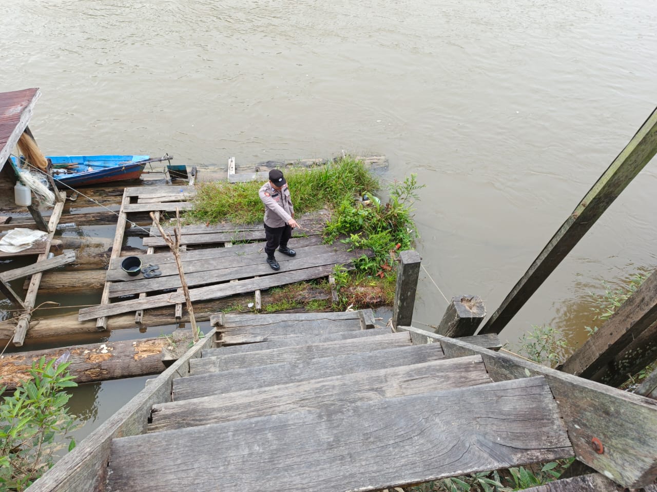 Piket Polsek Cek Debit Air Sungai Lamandau