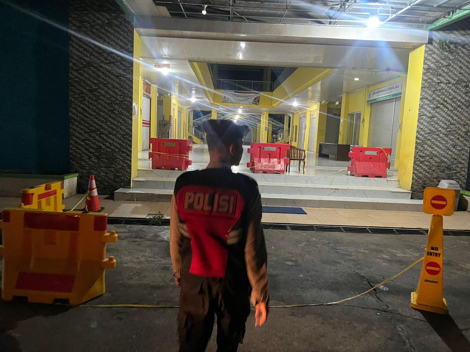 Sat Samapta Laksanakan Sambang Ke Pertokoan