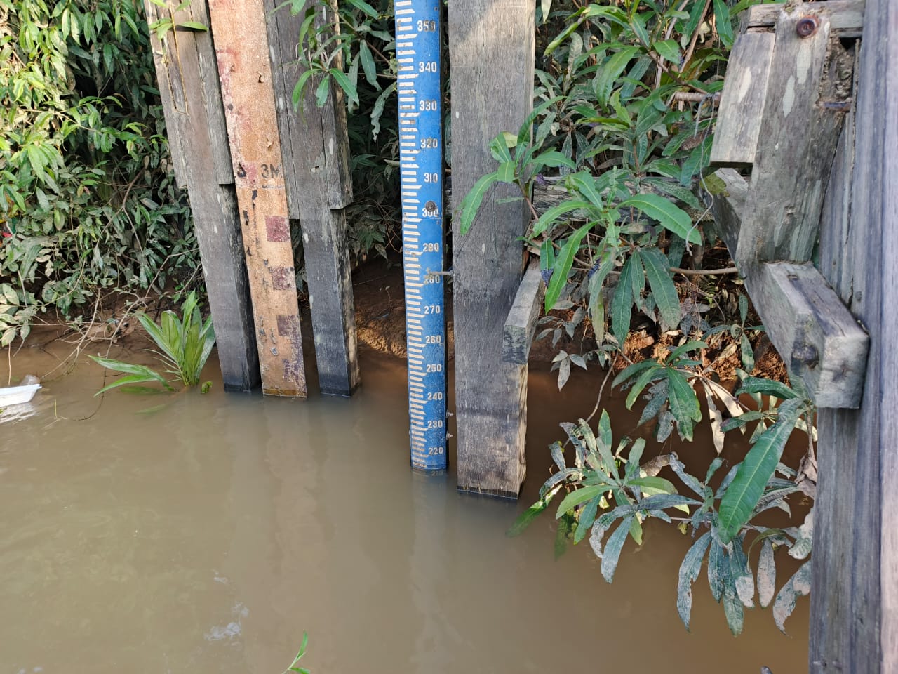 Piket Polsek Cek Debit Air Sungai Lamandau