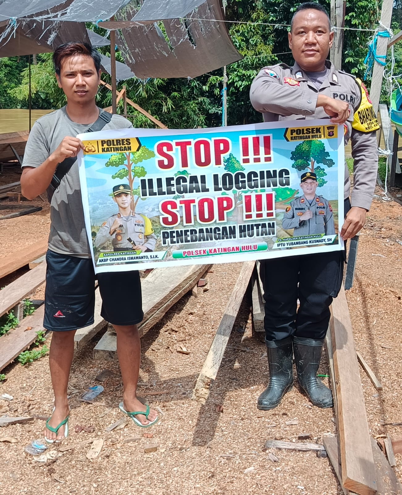 Upaya Pencegahan Penebangan Hutan secara Liar (Ilegal Logging), Bhabinkamtibmas sosialisasi kepada masyarakat.