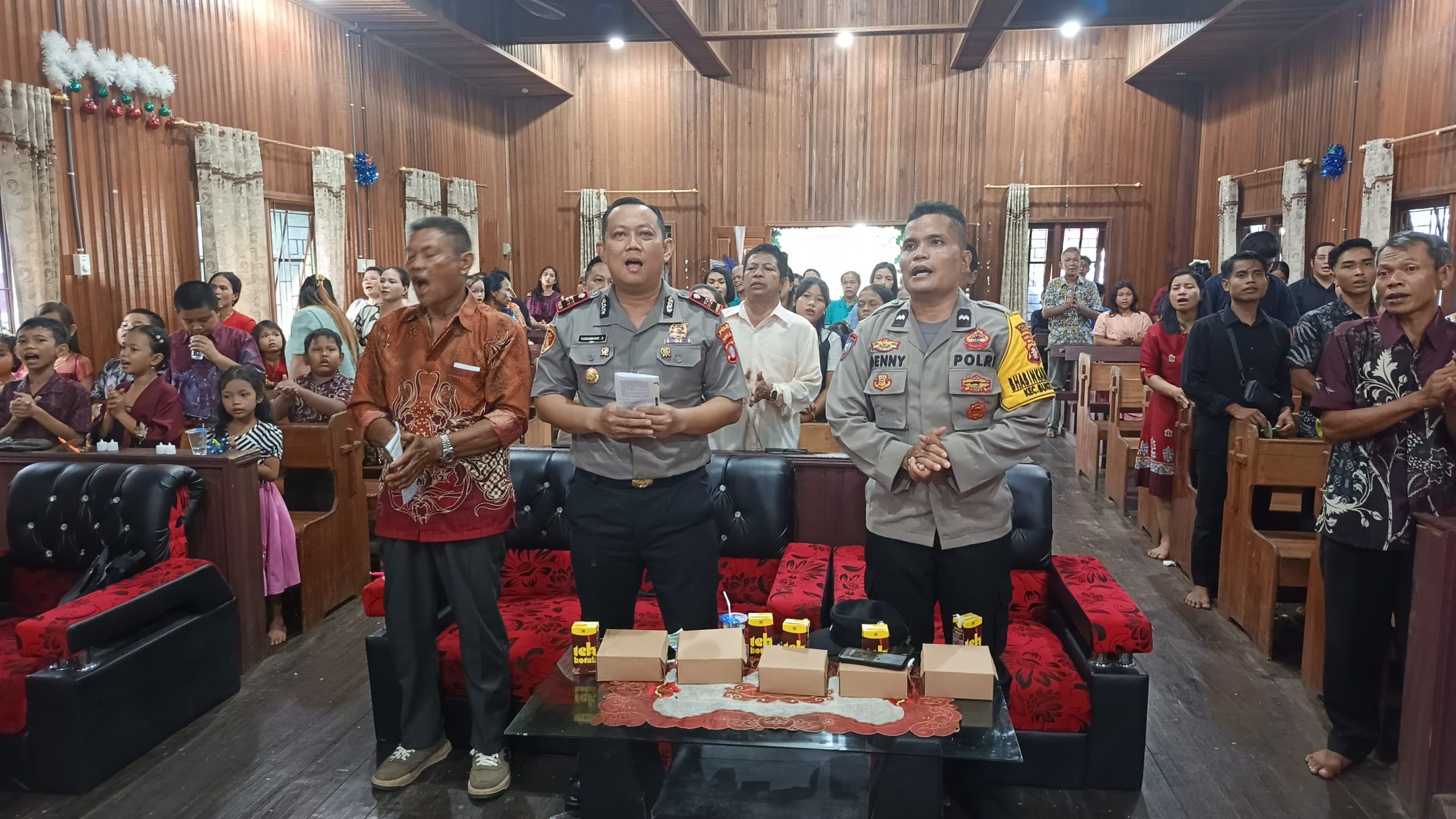 ‎Pengamanan dan Monitoring Natal JEMAAT GKE di Gereja Eka Sinta Kel Tumbang Sanamang, Kec.Katingan Hulu, Kab. Katingan.
