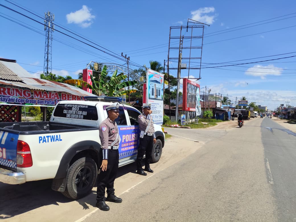 PENLING, Satlantas Polres Katingan Penyuluhan Keliling Kepada Para Pengendara
