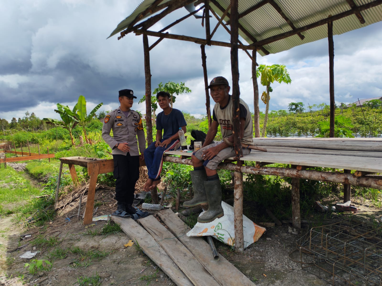 Polsek Montallat Perkuat Kedekatan Dengan Masyarakat Melalui Sambang DDS