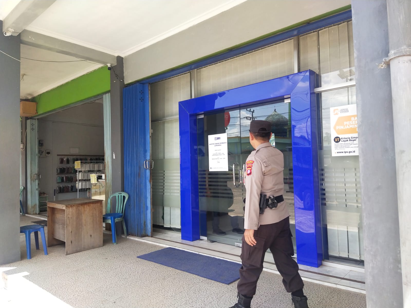 Polsek Bulik Patroli Obyek Vital dan Bank wilkum Polsek Bulik