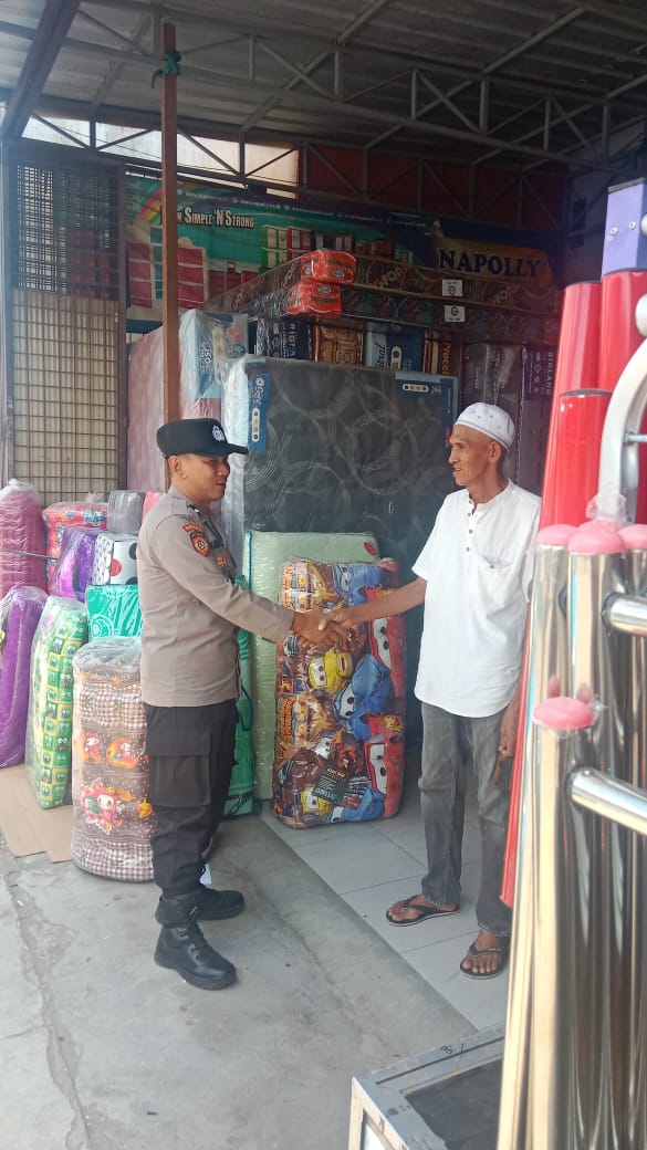 Piket Polsek laksanakan Patroli di Pasar di Wilkum Polsek Bulik