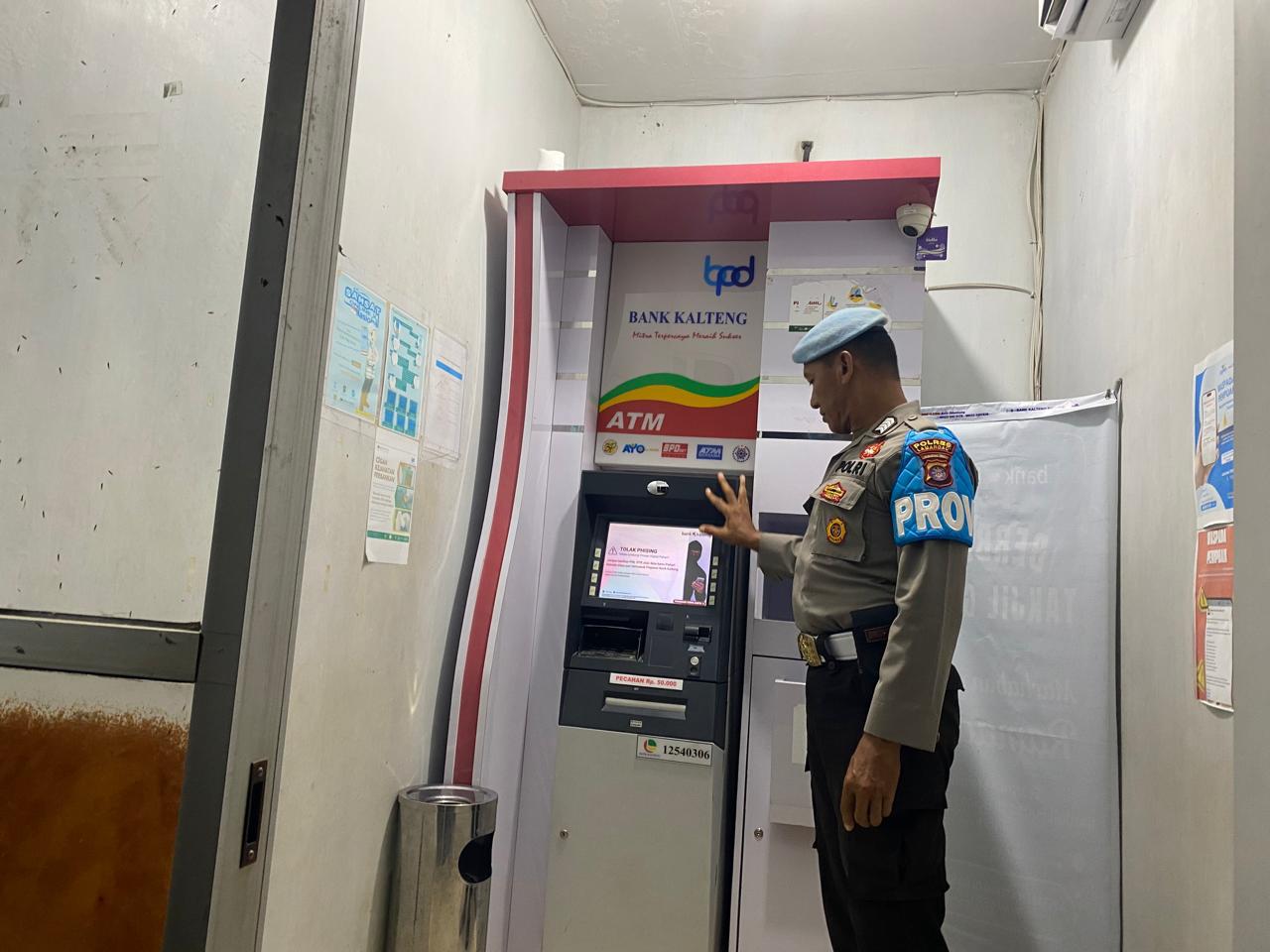 Piket Polsek Patroli ke Perbankan Atm
