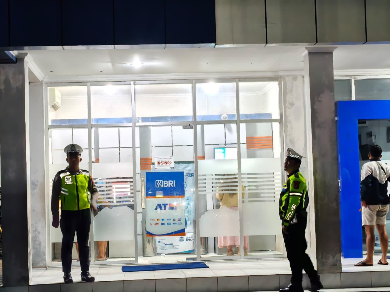 Sat Lantas Polres Lamandau Gelar Patroli Malam di Objek Vital Demi Ciptakan Kamtibmas Kondusif