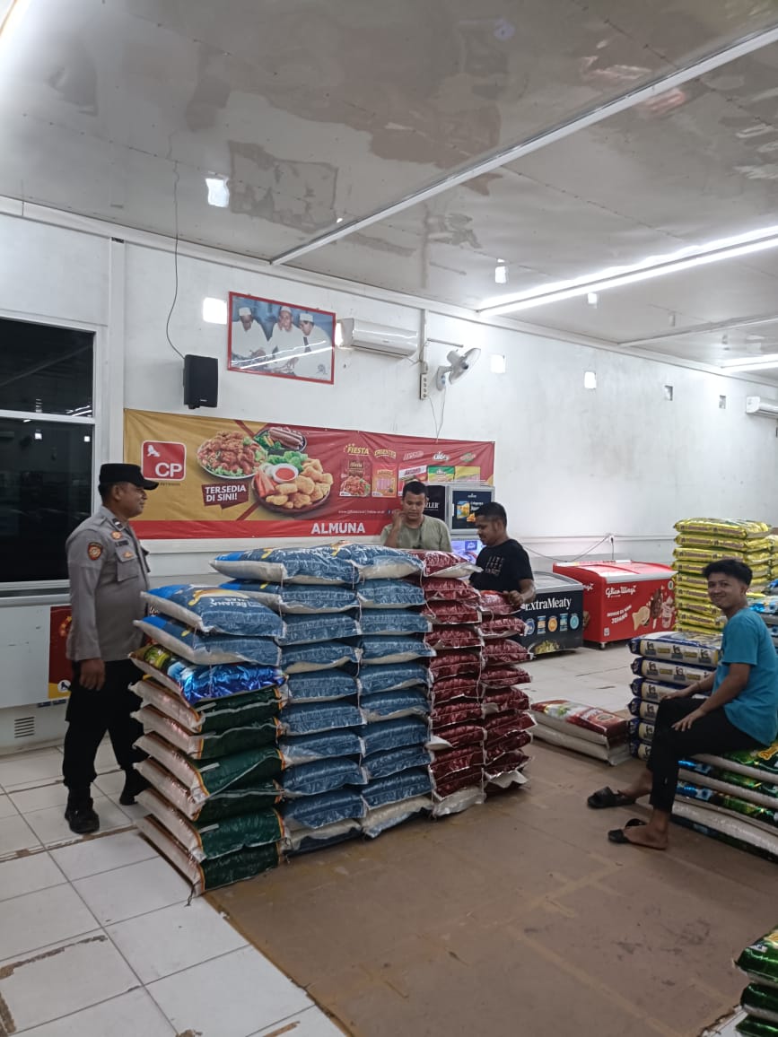 Patroli Polsek Bulik Sambangi Toko Modern, Cegah Aksi Kejahatan